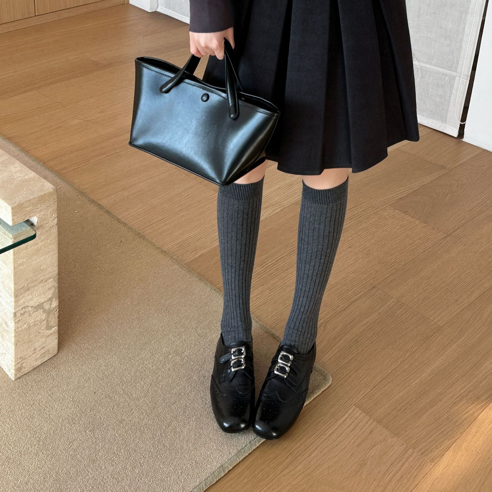 Damen klassische Schnürschuhe mit edlen Zierschnallen