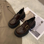 Damen modische Chelsea-Boots mit robustem Plateau und stylischer Schnallenverzierung R&B