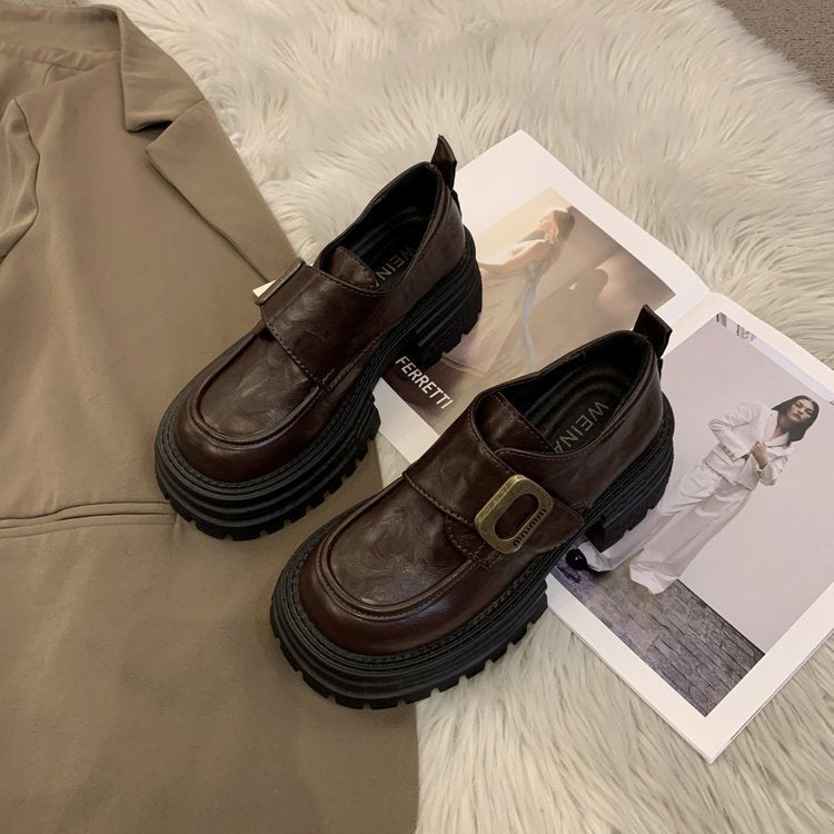 Damen modische Chelsea-Boots mit robustem Plateau und stylischer Schnallenverzierung R&B