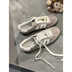 Damen Freizeit Sneakers mit hochwertiger Oberflächenstruktur und modischen Schnürdetails R&B