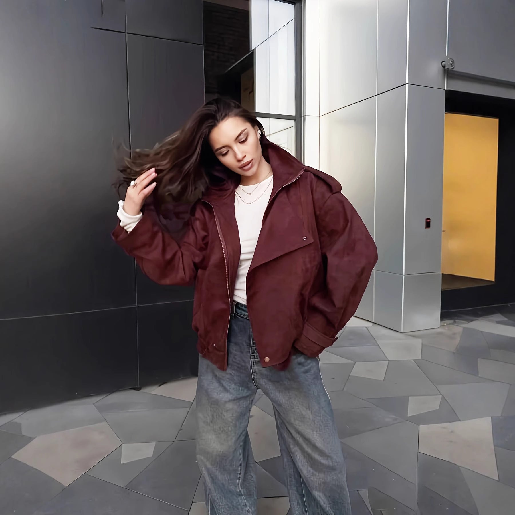 Damen modische Steppjacke mit hohem Kragen und seitlichen Taschen R&B