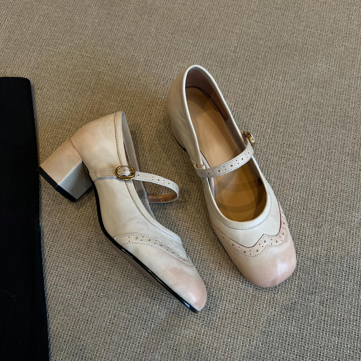 Damen elegante Mary Janes mit modischem Riemen und hochwertiger Ledersohle R&B