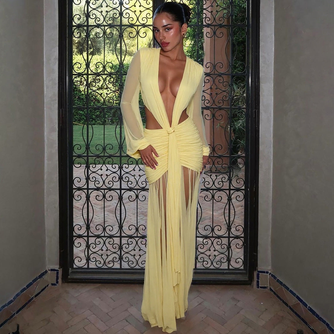 Damen Maxikleid mit raffinierten Drapierungen und tiefem V-Ausschnitt R&B