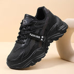 Damen Sportliche Sneaker mit atmungsaktiver Konstruktion und rutschfester Sohle R&B