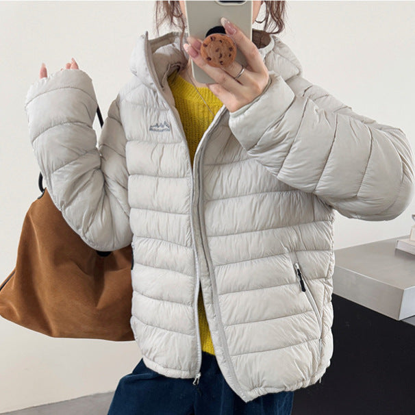 Damen ultraleichte Pufferjacke mit abnehmbarer Kapuze und elastischem Saum R&B