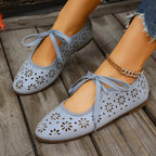 Damen Mokassins mit floralem Cut-Out-Design und verstellbaren Riemen R&B
