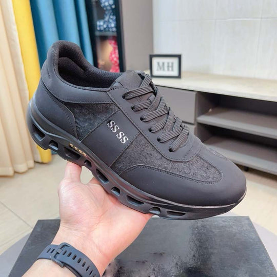 Damen Sportliche Sneakers mit dämpfender Laufsohle und atmungsaktiver Oberflächenstruktur R&B