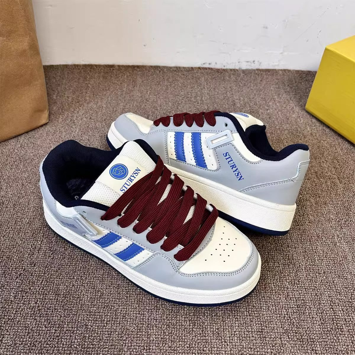 Damen Schnür-Sneaker mit bequemem Fußbett und sportlichem Design R&B