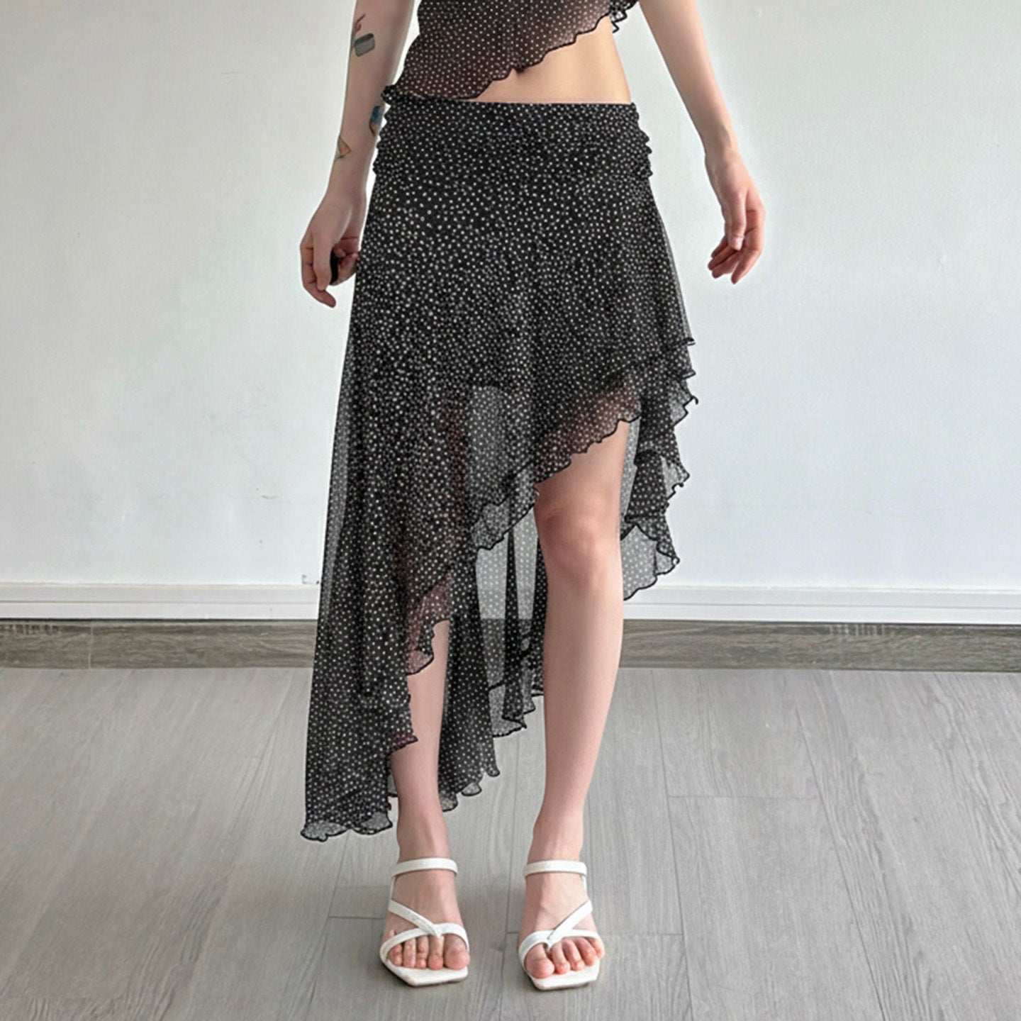 Damen asymmetrischer Rüschenrock mit transparenten Akzenten R&B