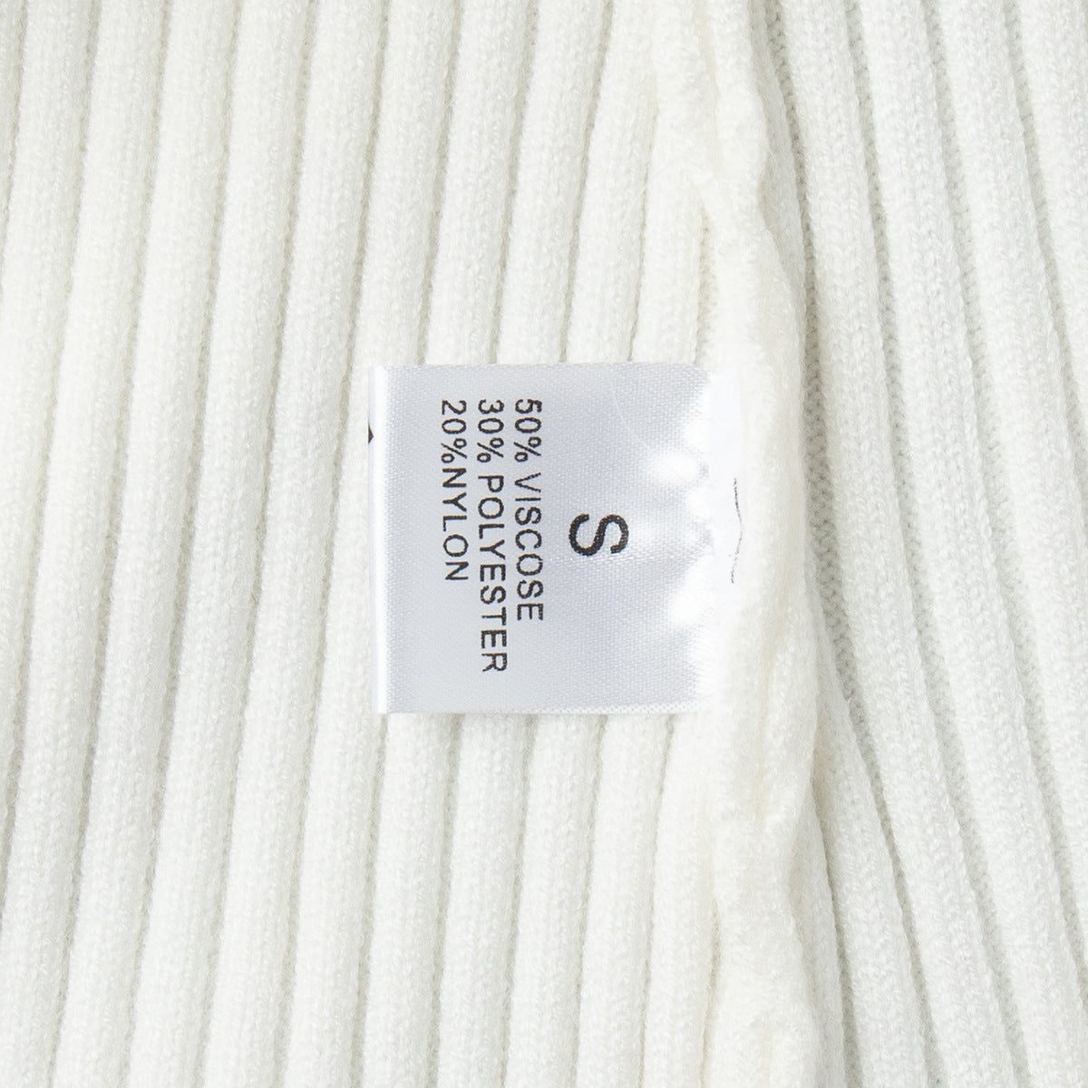 Damen sportlicher Strickpullover mit hohem Kragen R&B