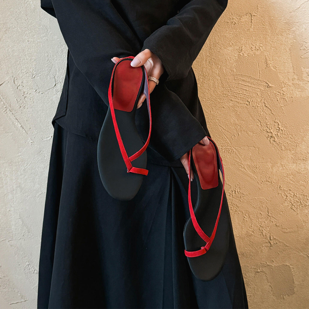Damen Komfortable Zehentrenner-Sandalen mit ergonomischem Fußbett und stylischem Design R&B