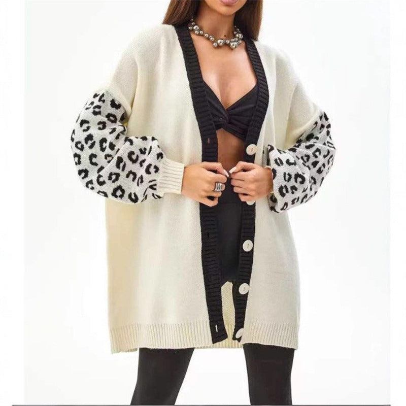 Damen Grobstrick Cardigan mit Leopardenmuster und Knopfdetaillierung R&B