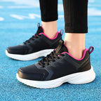 Unisex nan urbaner Komfort-Sneaker mit gepolsterter Keilsohle atmungsaktiver Meshzunge und robustem Kunstlederbesatz R&B