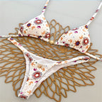 Damen Triangel-Bikini mit floralem Muster und eleganter Goldschließe R&B