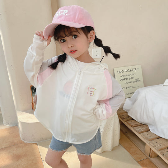 Unisex nan ultraleichte Kinder-Sonnenschutzjacke mit Kapuze, Reißverschluss, Meshfutter und Bärenstickerei  R&B