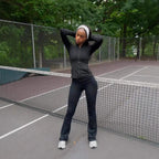 Damen Sportliches Fitness-Outfit mit enganliegendem Langarm-Oberteil und weiten Sporthosen R&B