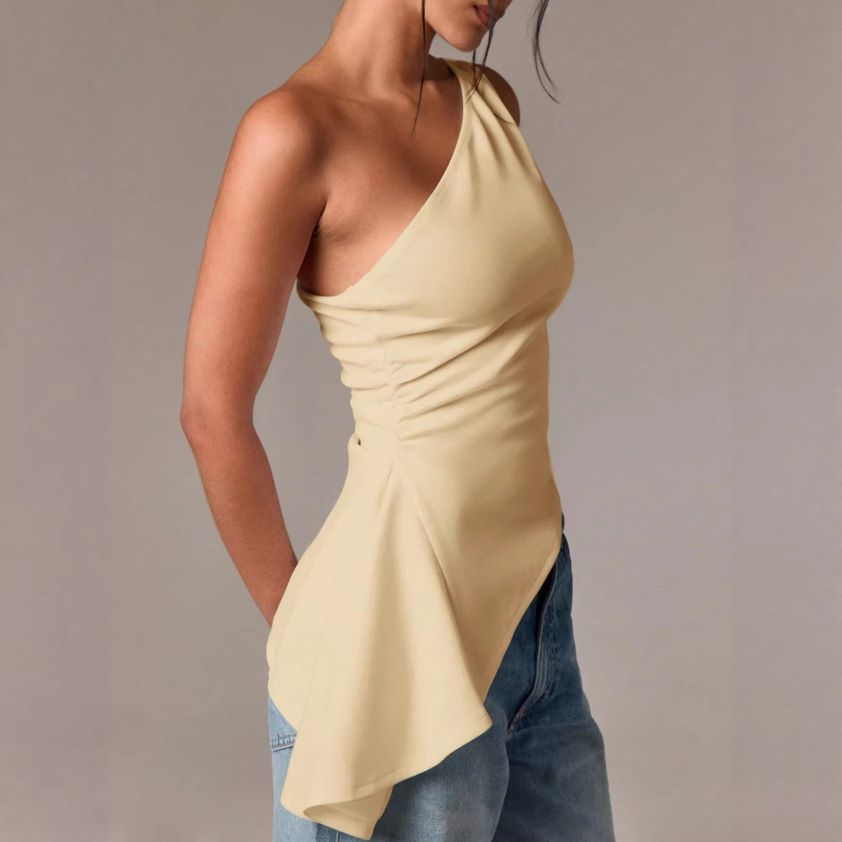 Damen asymmetrisches Oberteil mit gestuftem Saum und elegantem Fließdesign R&B