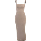 Damen Elegantes Midikleid mit gerafftem Oberteil und markantem Rechtecksausschnitt R&B