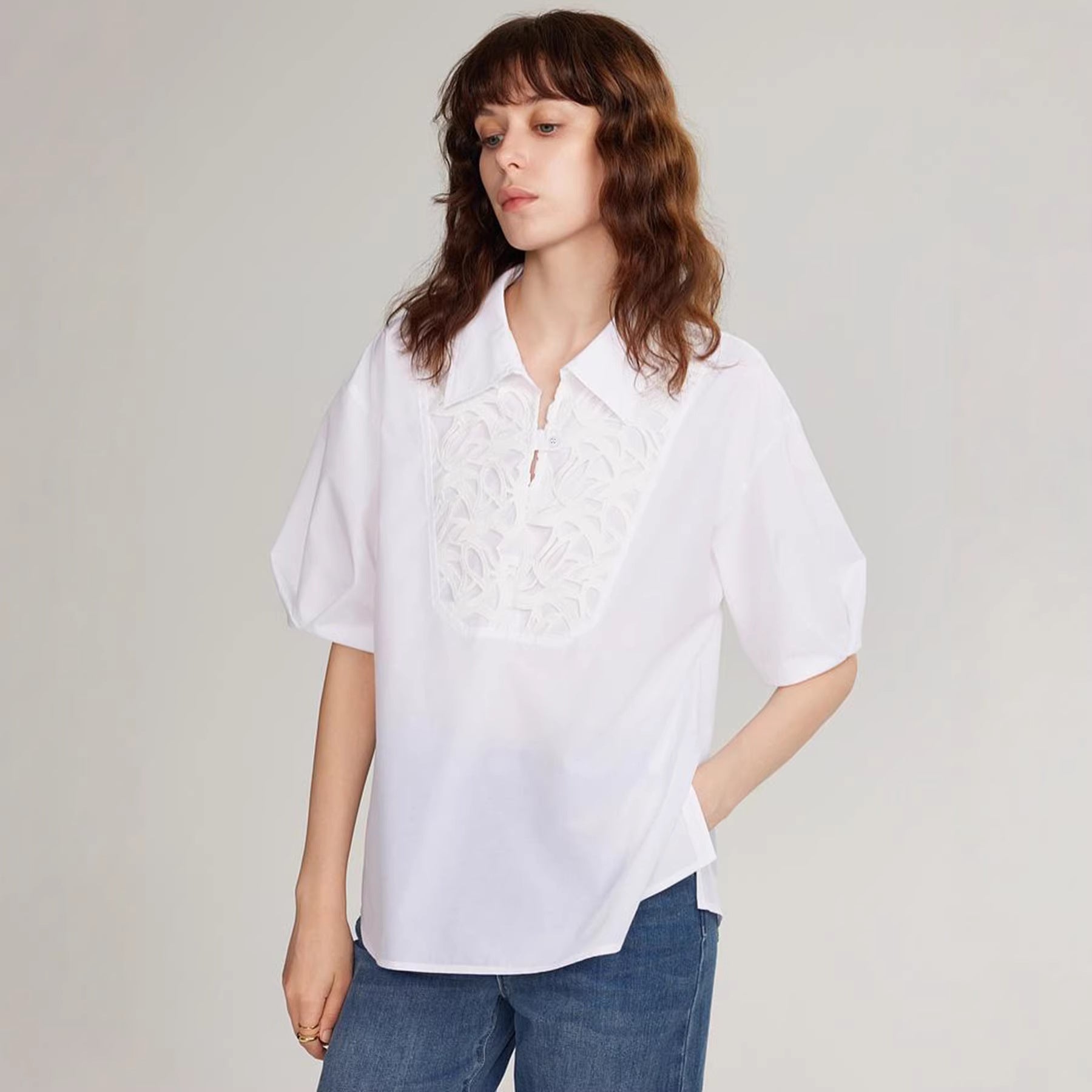 Damen Elegante Bluse mit traumhaftem Stickdesign und Knopfdetails R&B