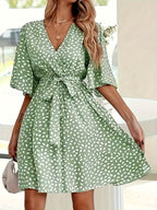 Damen Wickelkleid mit floralen Mustern und schmeichelndem Schnitt R&B