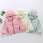 Damen nan ultraleichte Kapuzen-Nylonjacke mit UV-Schutz, winddichter Ausstattung und Reißverschlusstaschen R&B