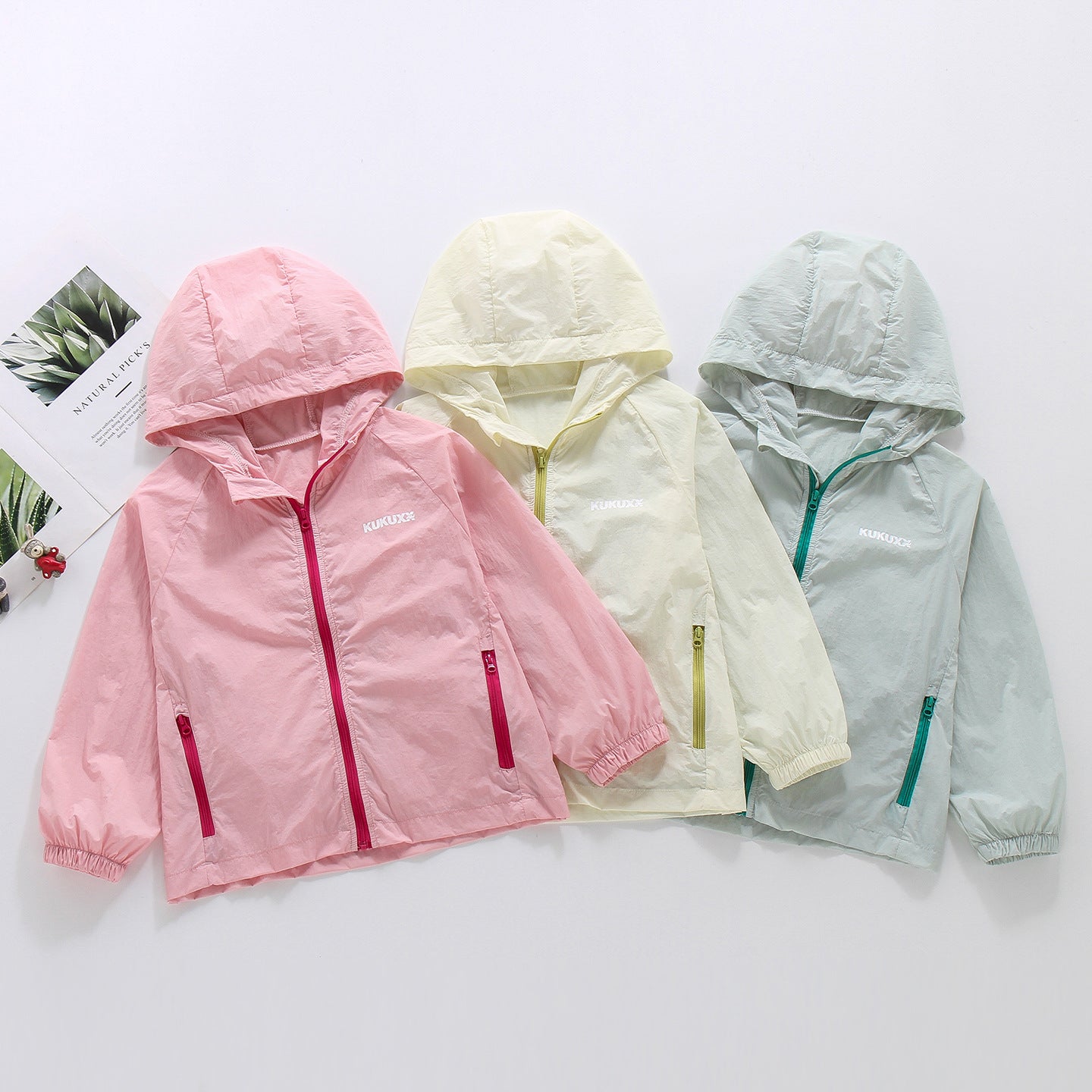 Damen nan ultraleichte Kapuzen-Nylonjacke mit UV-Schutz, winddichter Ausstattung und Reißverschlusstaschen R&B
