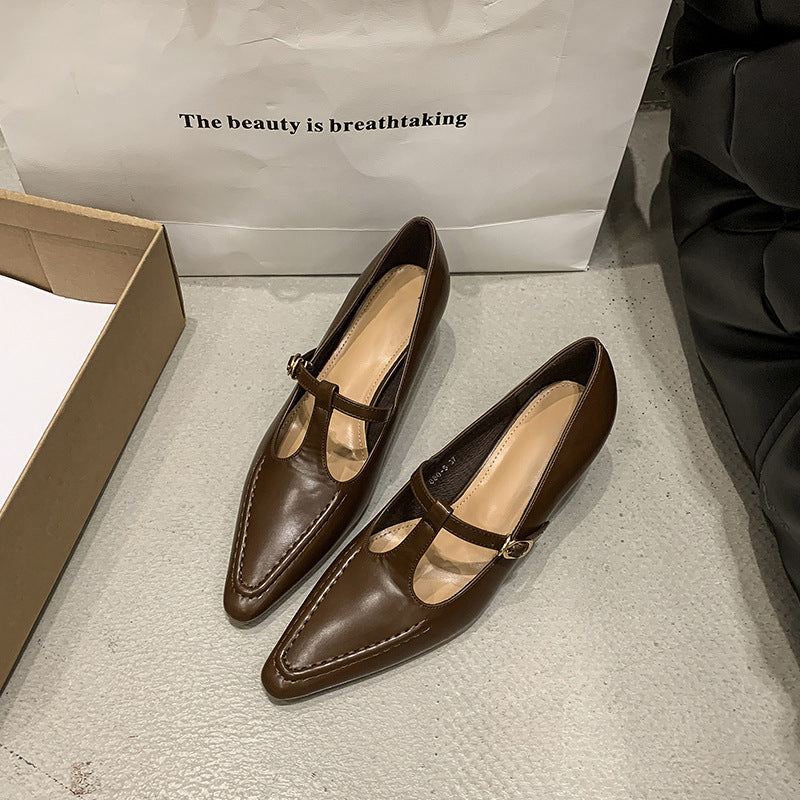 Damen Ballerinas mit elegantem Riemchen und spitzem Zehenbereich