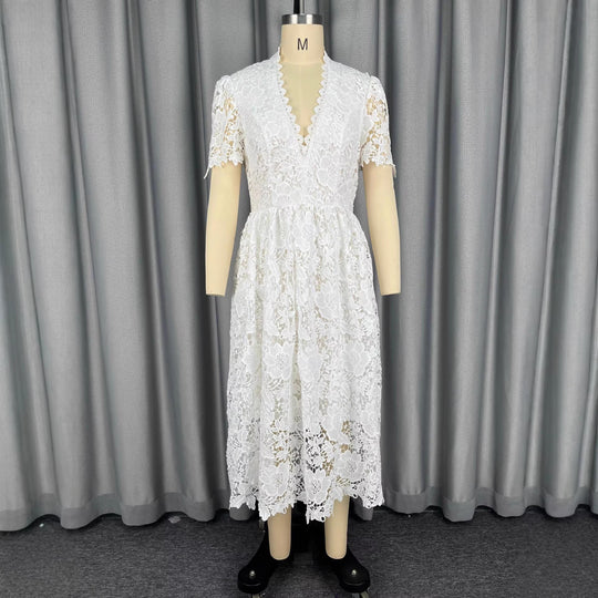 Damen Spitzen-Midi-Kleid mit elegantem V-Ausschnitt und Vintage-Rüschendetails R&B