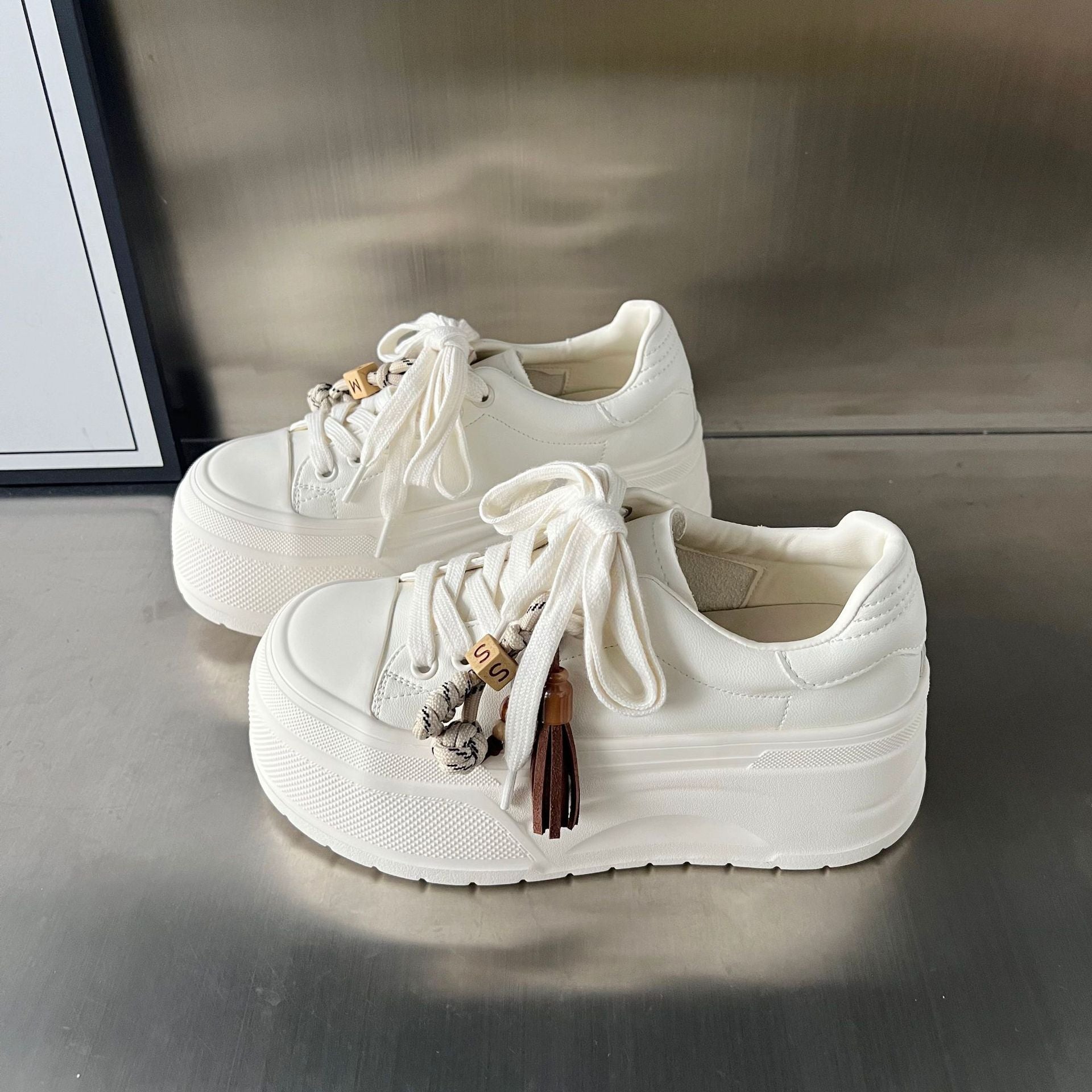 Damen Plattform Sneakers mit modischem Design und innovativem Schnürsystem R&B