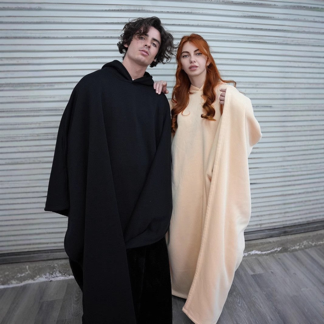 Damen kuscheliger Kapuzenponcho aus weichem Mikrofleece R&B
