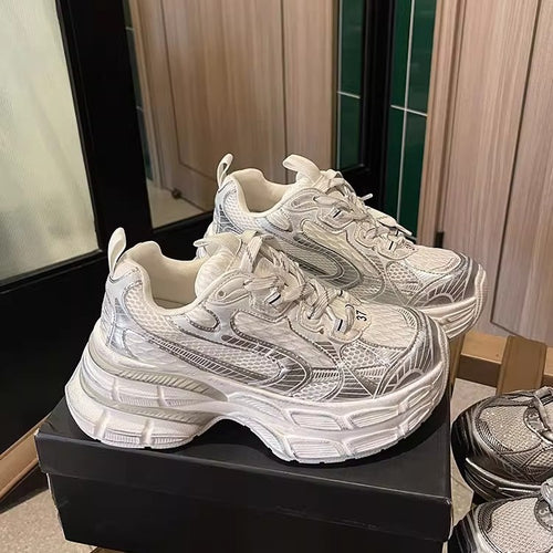 Damen Sportliche Chunky Sneakers mit reflektierenden Oberflächen und optimaler Dämpfung R&B