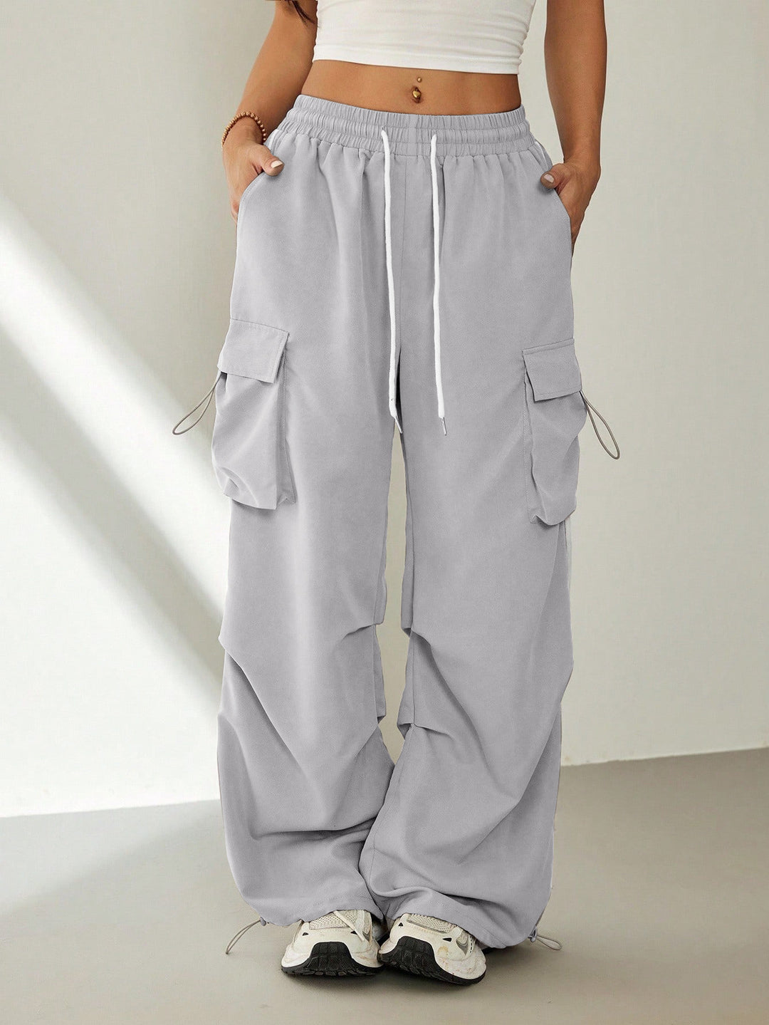 Damen Cargo-Hose mit seitlichen Taschen und elastischem Bund R&B