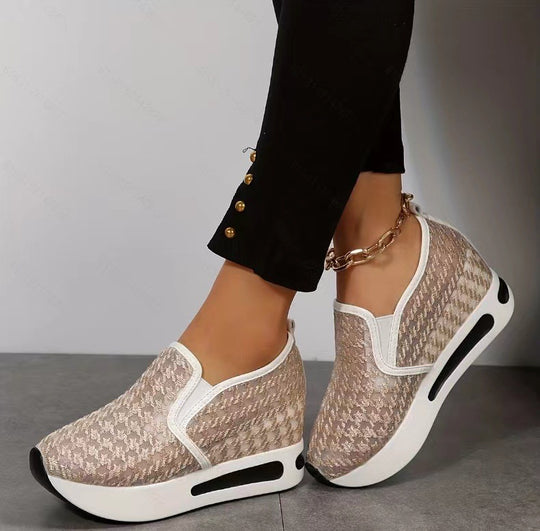 Damen Komfortable Sneaker mit floralem Stickmuster und rutschfester Sohle R&B