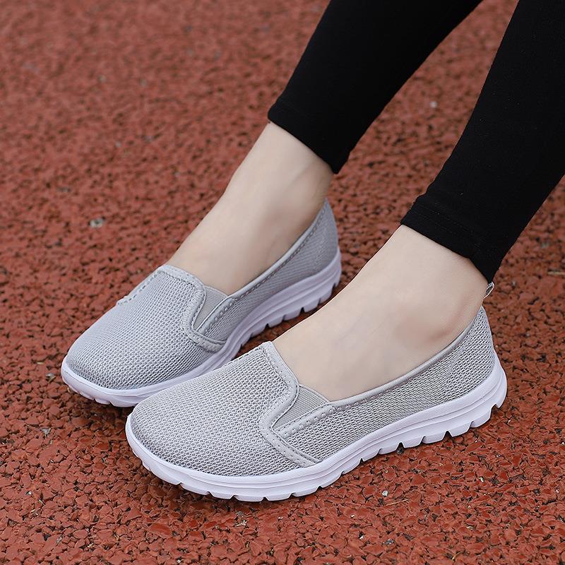 Damen Slip-On Freizeitschuhe mit atmungsaktiver Netzoberfläche