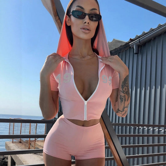 Damen sportliches Zweiteiliges Set mit Kapuzenoberteil und kurzen Shorts R&B