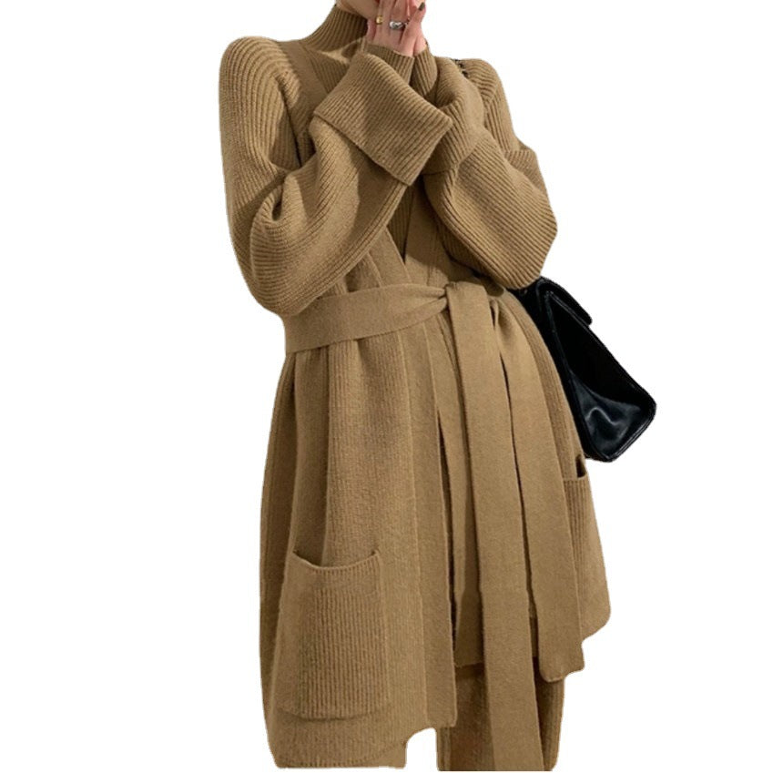 Damen Strickmantel mit Gürtel und praktischen Taschen R&B