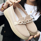 Damen Atmungsaktive Slip-On Sneakers mit modischem Kettendetail R&B