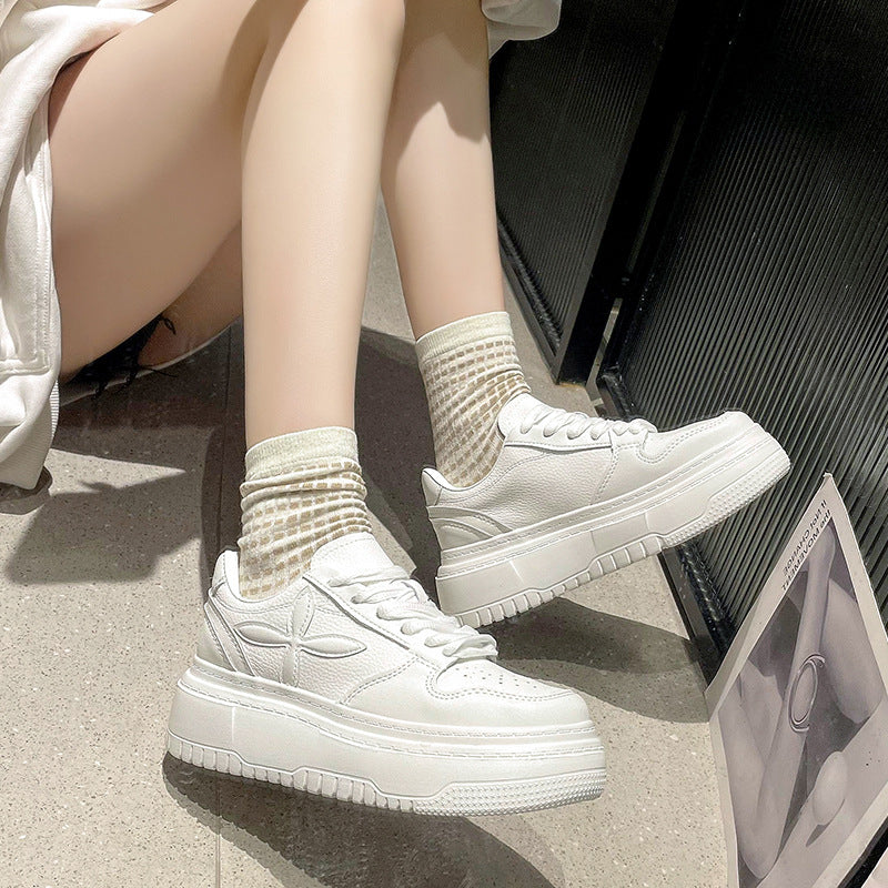 Damen sportliche Sneakers mit hohem Plateau-Heel und kunstleder Oberfläche R&B