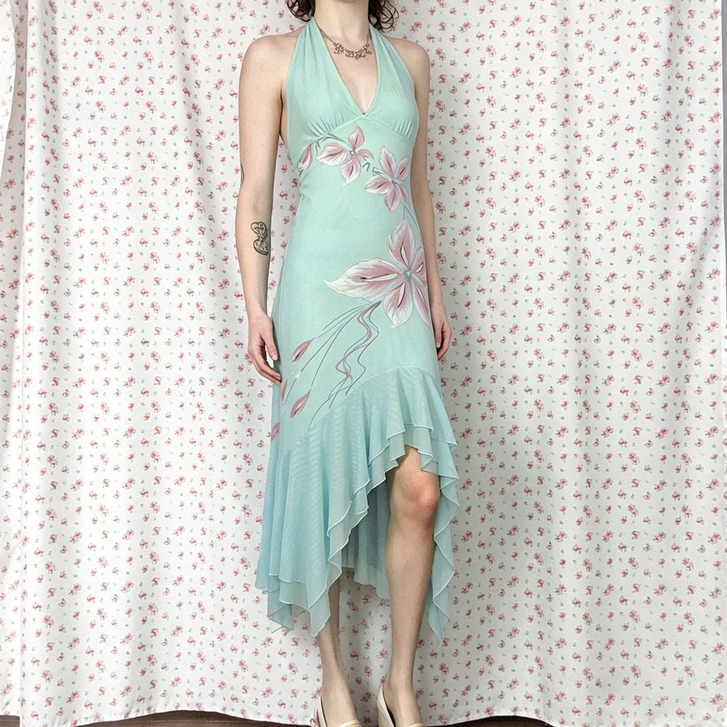 Damen Elegantes Maxikleid mit floralem Design und asymmetrischem Saum R&B