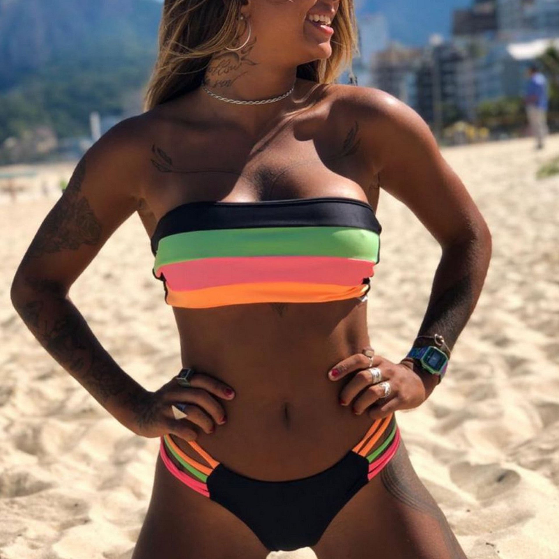 Damen Bandeau-Bikini mit farbigen Streifen R&B