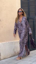 Damen Maxikleid mit modernen Mustern