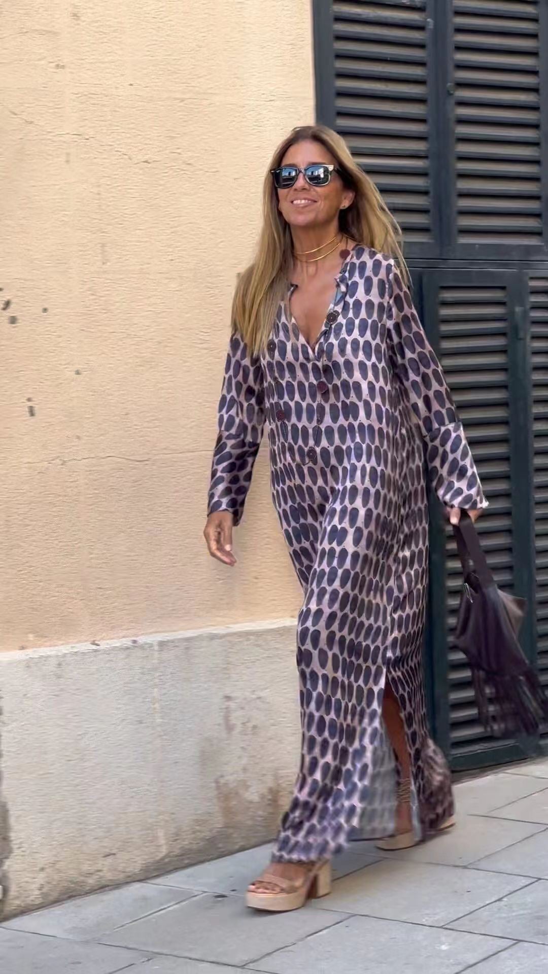 Damen Maxikleid mit modernen Mustern