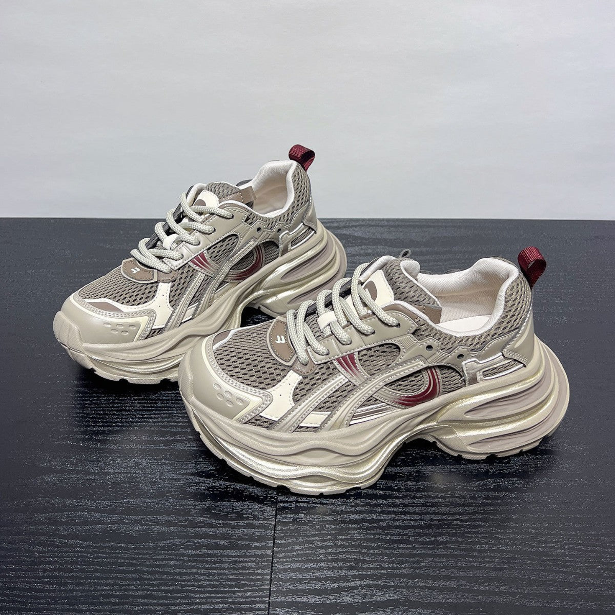 Damen Sportliche Lauf-Sneaker mit dämpfender Sohle und atmungsaktivem Obermaterial R&B