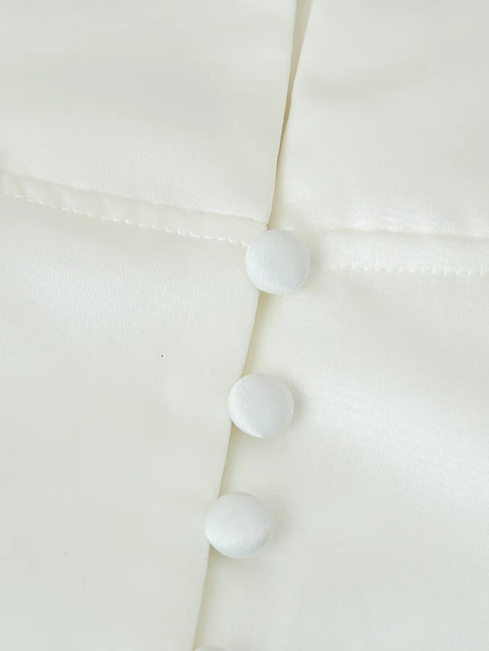Damen taillierte Bluse mit modernen Knopfdetails und Stehkragen R&B