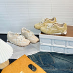 Damen Komfortable Sneakers mit innovativer Mesh-Oberfläche und dekorativen Perlenapplikationen R&B