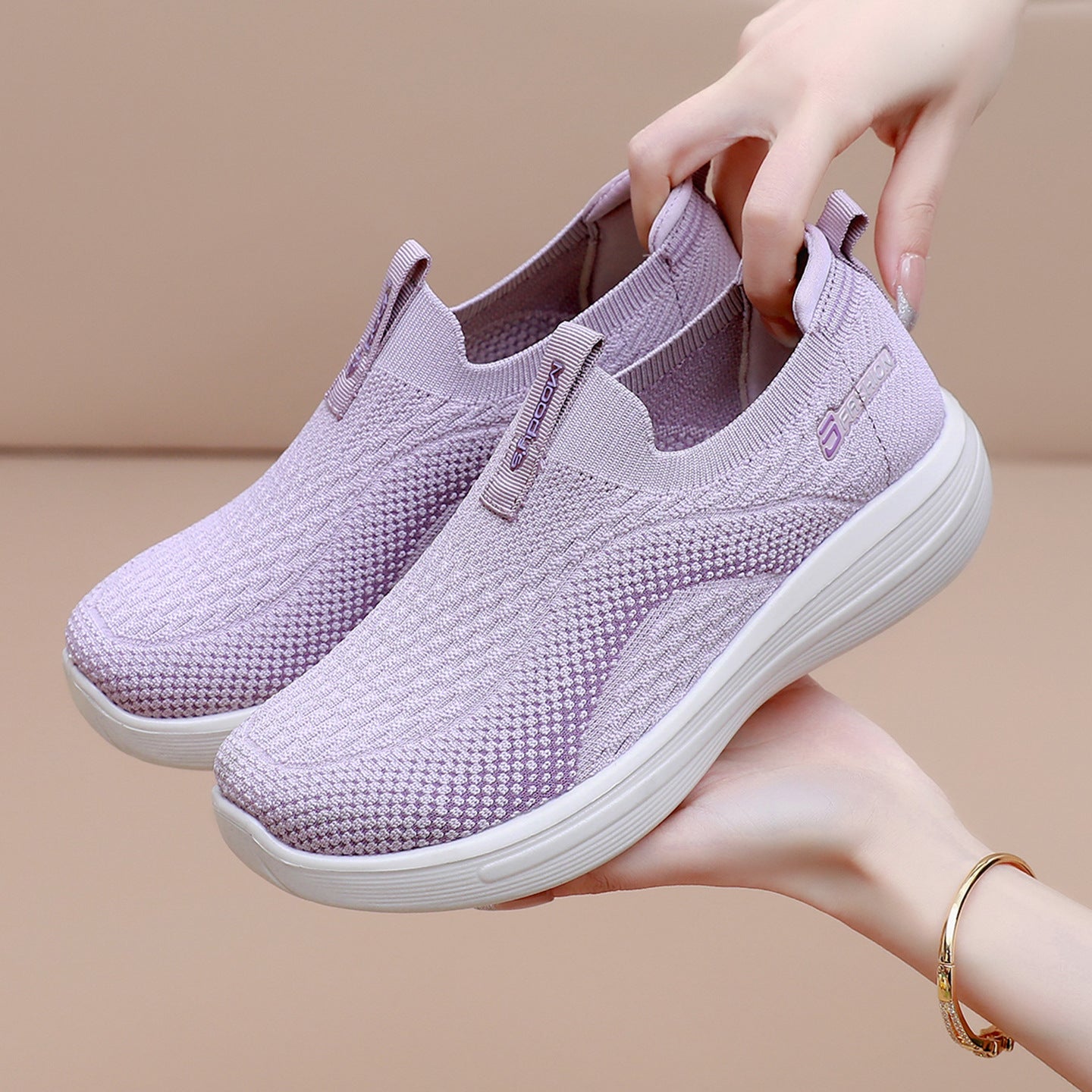 Damen Bequeme Slip-On Sneakers mit flexiblem Komfortdesign R&B