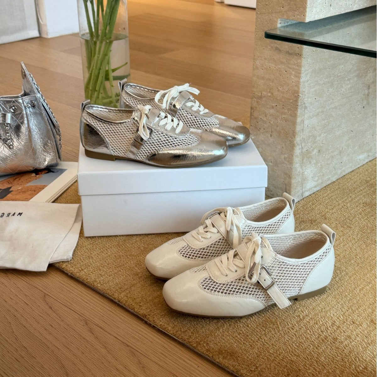 Damen sportive Ballerinas mit atmungsaktivem Netzdesign und glänzender Oberfläche