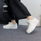 Damen Sneaker im minimalistischen Design mit atmungsaktiver Oberfläche