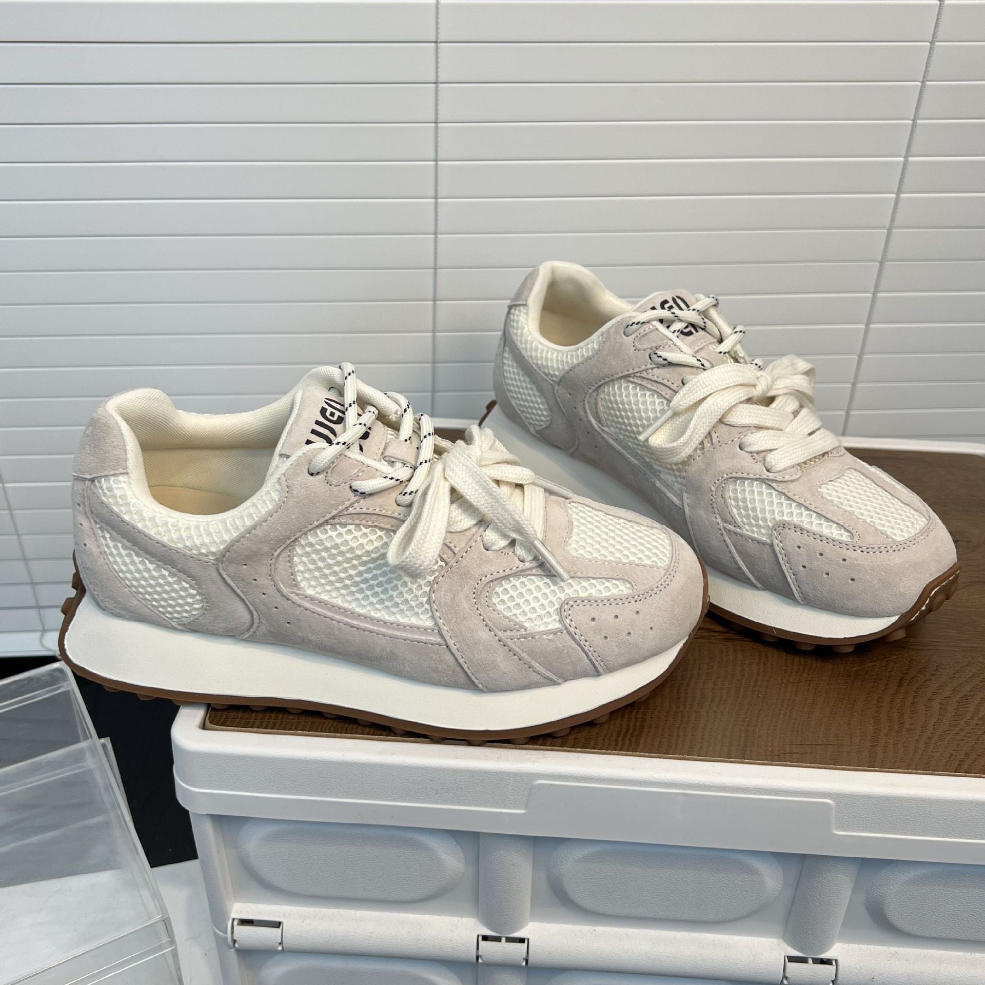 Damen Sportliche Sneakers mit atmungsaktiven Mesh-Einsätzen und dämpfendem Fußbett R&B