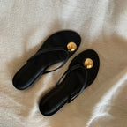 Damen Zehentrenner-Sandalen mit elegantem Schmuckdetail R&B